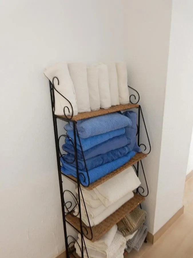 Beach Villa ,Nerja, Seaview, Pool, 3 Bedrooms, Huge Terrace And Garden 0*, 内尔哈 西班牙