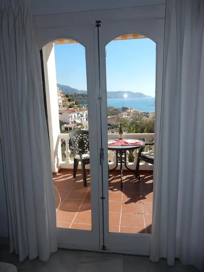 度假居 Beach Villa ,Nerja, Seaview, Pool, 3 Bedrooms, Huge Terrace And Garden