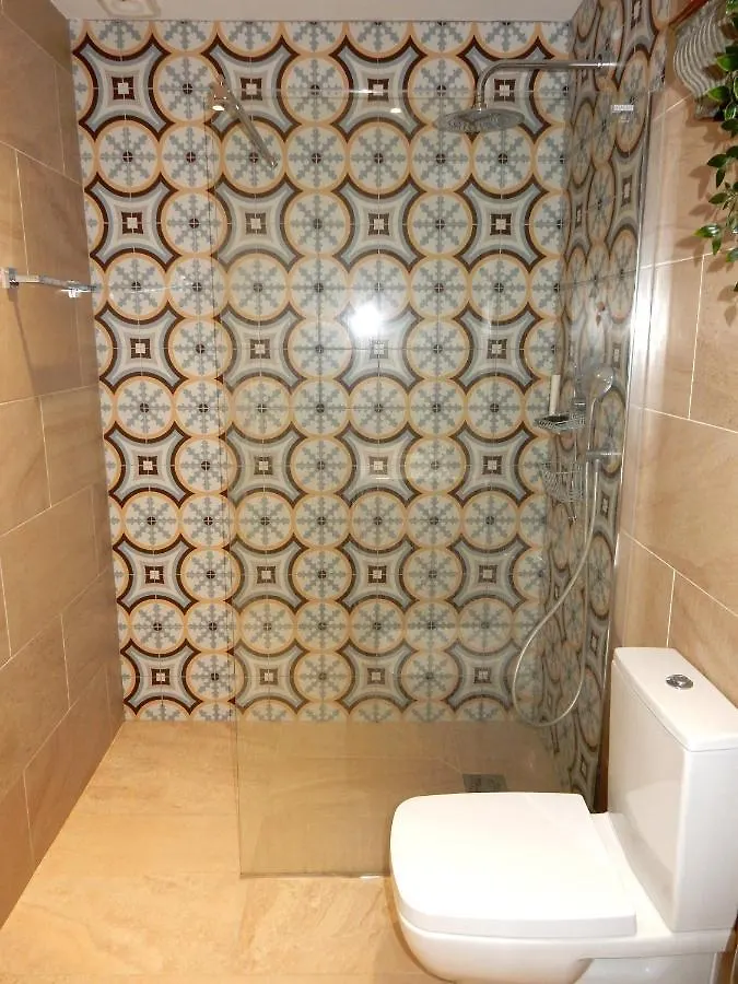 度假居 Beach Villa ,Nerja, Seaview, Pool, 3 Bedrooms, Huge Terrace And Garden